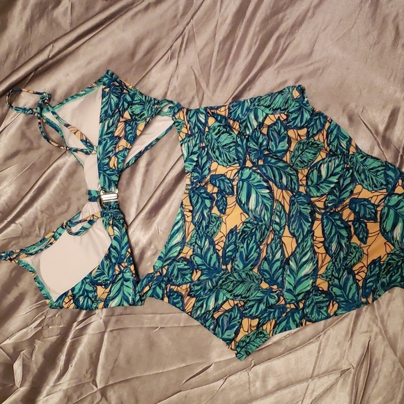 One piece swimsuit - Picture 2 of 4